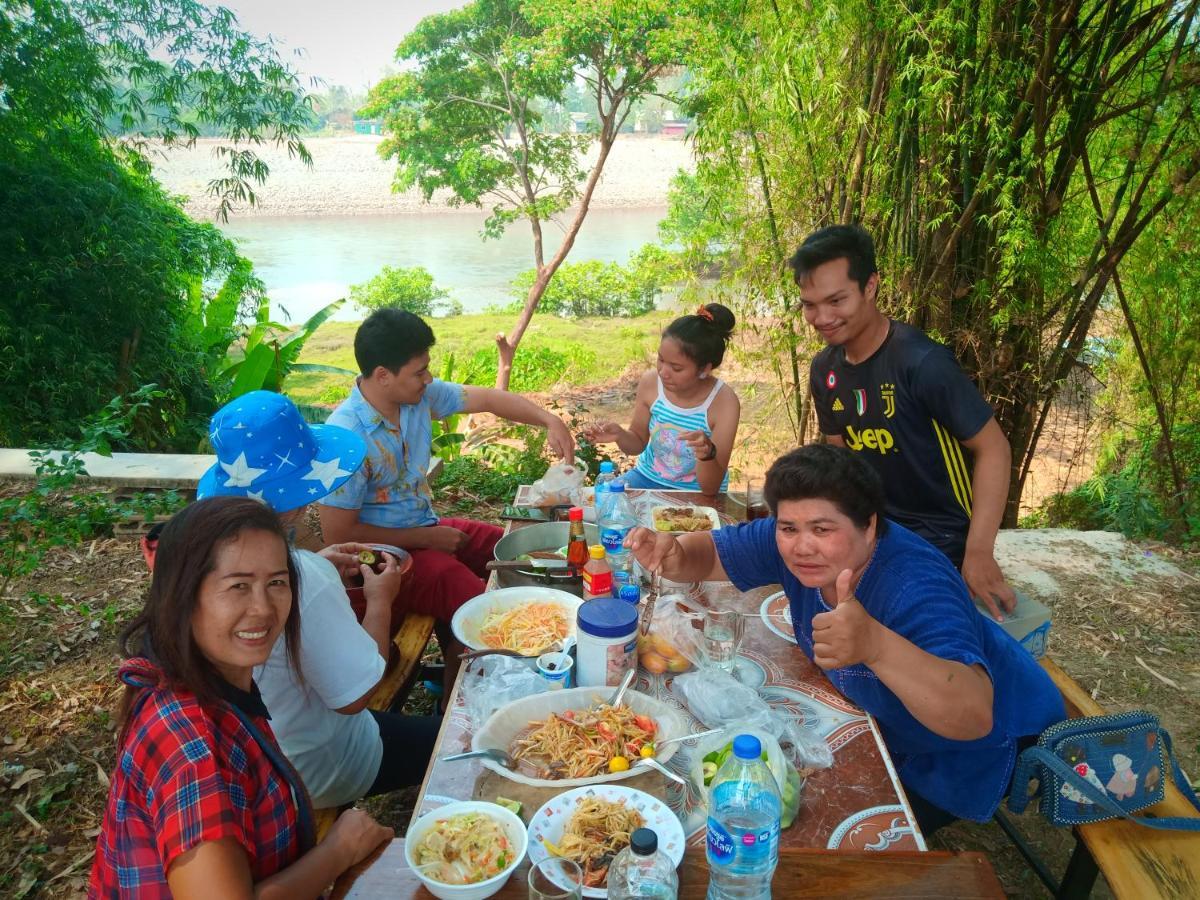 أوتاراديت เฮือนน้ำน่าน House By The River Nan المظهر الخارجي الصورة